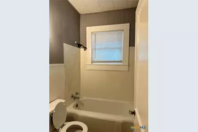 817 N 2nd Street, Temple, TX 76501 - Photo 5
