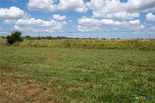 102 Harrison St, Victoria, TX 77904 - Photo 9