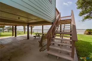 2116 W Bayshore Dr, Palacios, TX 77465 - Photo 9