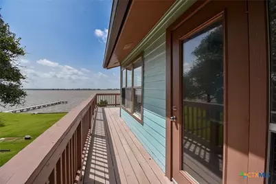 2116 W Bayshore Drive, Palacios, TX 77465 - Photo 15