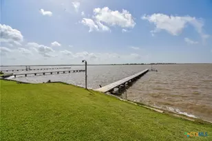 2116 W Bayshore Dr, Palacios, TX 77465 - Photo 45