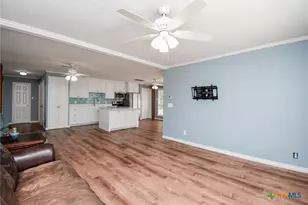 2116 W Bayshore Dr, Palacios, TX 77465 - Photo 27