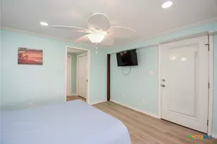 2116 W Bayshore Dr, Palacios, TX 77465 - Photo 41