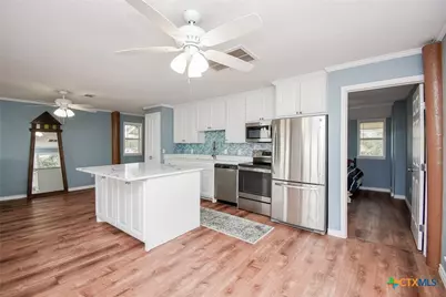 2116 W Bayshore Drive, Palacios, TX 77465 - Photo 21