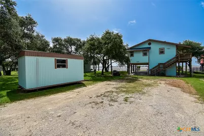 2116 W Bayshore Drive, Palacios, TX 77465 - Photo 7