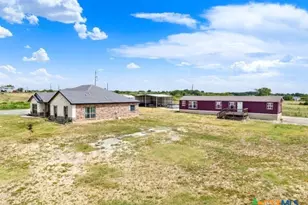 12090 Hunt Hill Rd, Rogers, TX 76569 - Photo 3