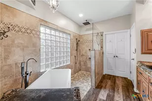 412 Cherrystone Cir, Victoria, TX 77904 - Photo 13