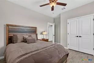 105 Harborside Dr, San Marcos, TX 78666 - Photo 23