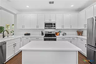 112 Alpen Ct, Salado, TX 76571 - Photo 5