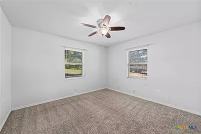 400 Downing Street, Belton, TX 76513 - Photo 25