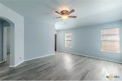 8715 Hidden Oaks Drive, Temple, TX 76502 - Photo 5
