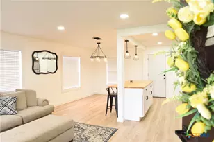 358 N Herbert St, Bloomington, TX 77951 - Photo 3