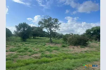 248 Davis Lane, Victoria, TX 77905 - Photo 5