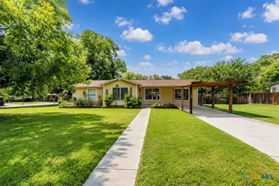 140 Hillcrest Drive, Luling, TX 78648 - Photo 1