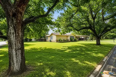 140 Hillcrest Drive, Luling, TX 78648 - Photo 3