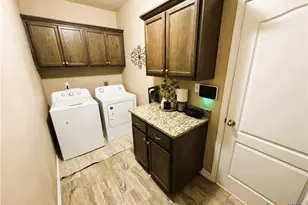 207 Secretariat Dr, Victoria, TX 77901 - Photo 29