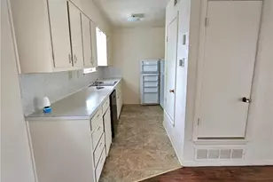 102 E Avenue A, Copperas Cove, TX 76522 - Photo 7