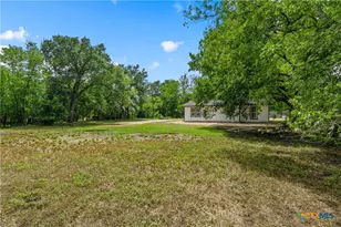 401 S Kings Trail, Little River Academy, TX 76554 - Photo 19