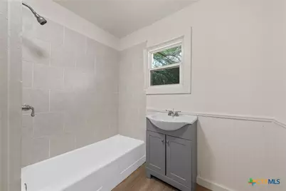 401 S Kings Trail, Little River Academy, TX 76554 - Photo 17