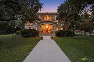 723 St James St, Gonzales, TX 78629 - Photo 5