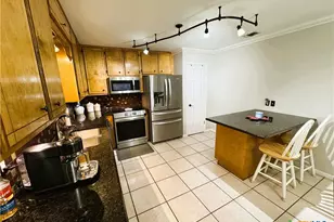 216 Sparrow Ln, Victoria, TX 77905 - Photo 19