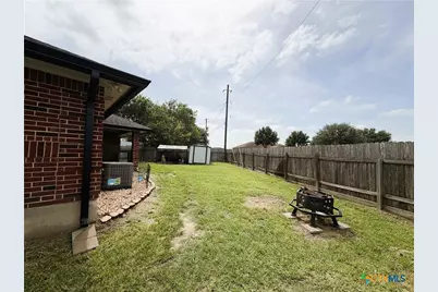 216 Sparrow Lane, Victoria, TX 77905 - Photo 33