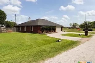 216 Sparrow Ln, Victoria, TX 77905 - Photo 47