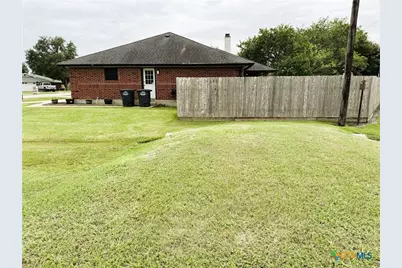 216 Sparrow Lane, Victoria, TX 77905 - Photo 37