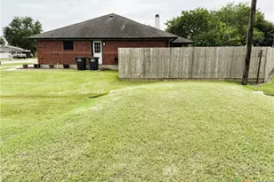 216 Sparrow Ln, Victoria, TX 77905 - Photo 45