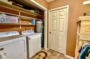 203 W Koether St, Shiner, TX 77984 - Photo 35