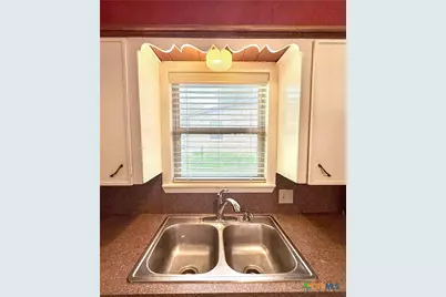 203 W Koether Street, Shiner, TX 77984 - Photo 17