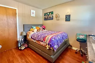 203 W Koether St, Shiner, TX 77984 - Photo 31