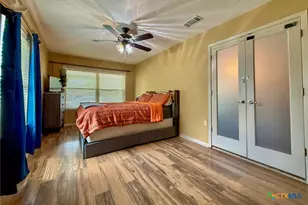 203 W Koether St, Shiner, TX 77984 - Photo 19