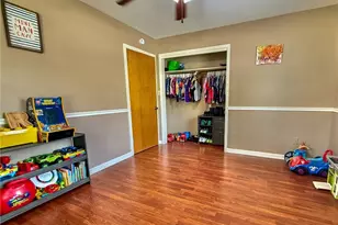 203 W Koether St, Shiner, TX 77984 - Photo 33