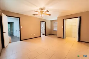 2802 Hillside Dr, Killeen, TX 76543 - Photo 9