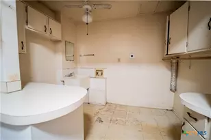 2802 Hillside Dr, Killeen, TX 76543 - Photo 7