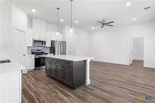 312 Cardinal Dr, Port Lavaca, TX 77979 - Photo 13