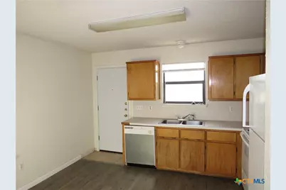 142 Wolf Road #A, Copperas Cove, TX 76522 - Photo 5