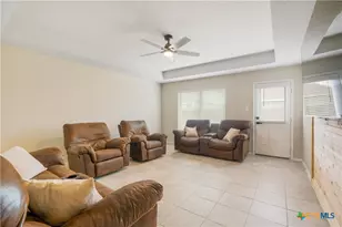 713 Angus Dr, Seguin, TX 78155 - Photo 13
