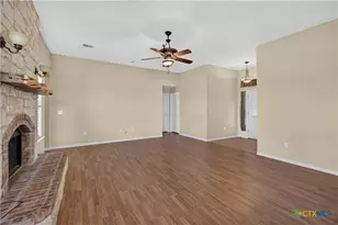 8407 Shaw Rd, Rogers, TX 76569 - Photo 7