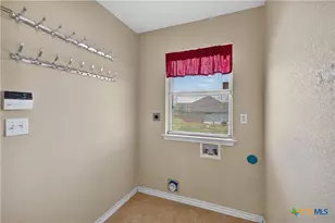 8407 Shaw Rd, Rogers, TX 76569 - Photo 13
