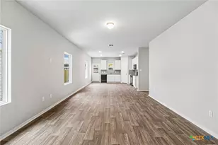 2451 Rambo Dr, San Antonio, TX 78224 - Photo 9