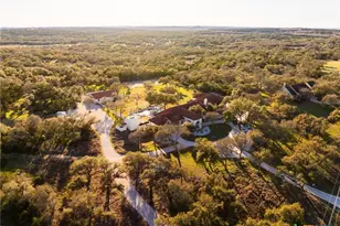 376 San Marcos Trail, New Braunfels, TX 78132 - Photo 3