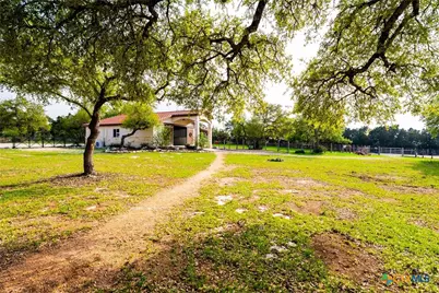 376 San Marcos Trail, New Braunfels, TX 78132 - Photo 37
