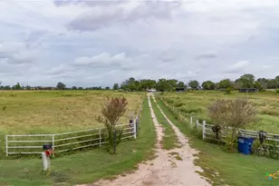 402 Happy Haven Rd, Mcqueeney, TX 78123 - Photo 15