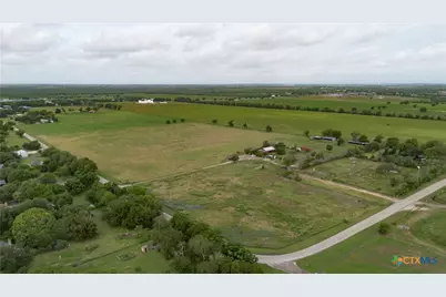402 Happy Haven Road, Mcqueeney, TX 78123 - Photo 7