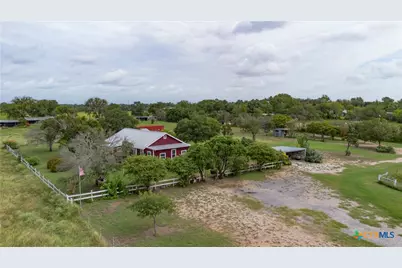 402 Happy Haven Road, Mcqueeney, TX 78123 - Photo 17