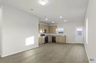 2342 Croaker Crk, San Antonio, TX 78245 - Photo 3