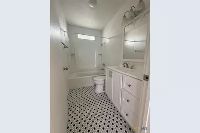 620 W Avenue B, Copperas Cove, TX 76522 - Photo 7