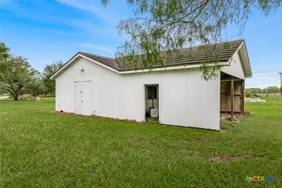 80 Hunters Way, Victoria, TX 77904 - Photo 33